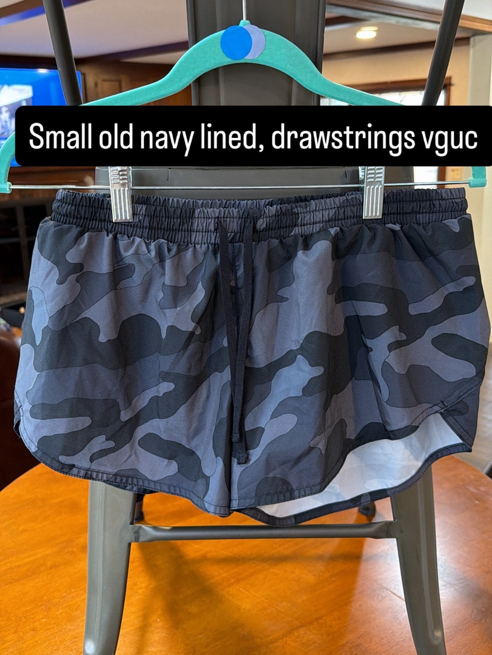 Old navy lined camouflage shorts
